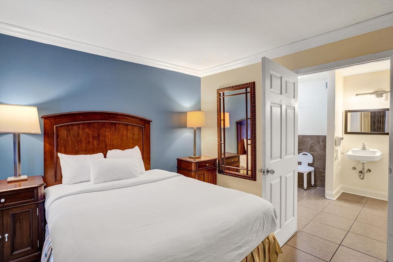 Lauderdale Grand Hotel Oakland Park