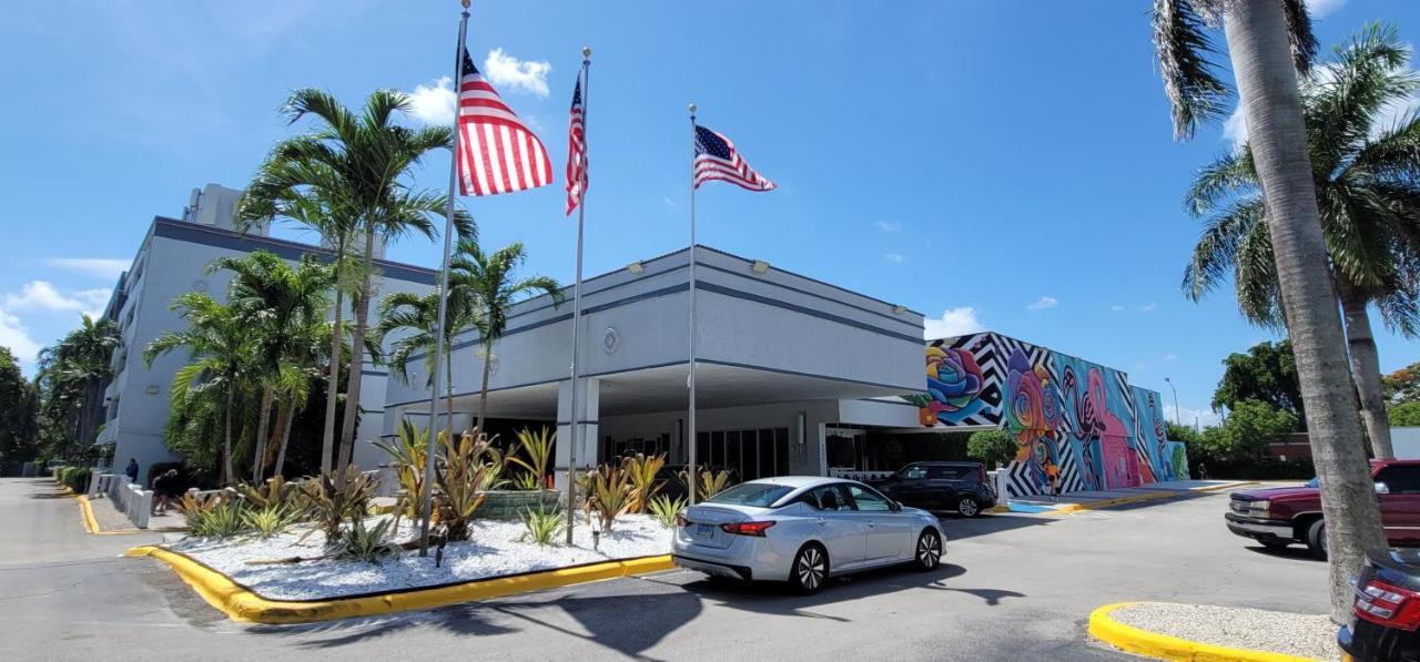 Lauderdale Grand 3* Oakland Park