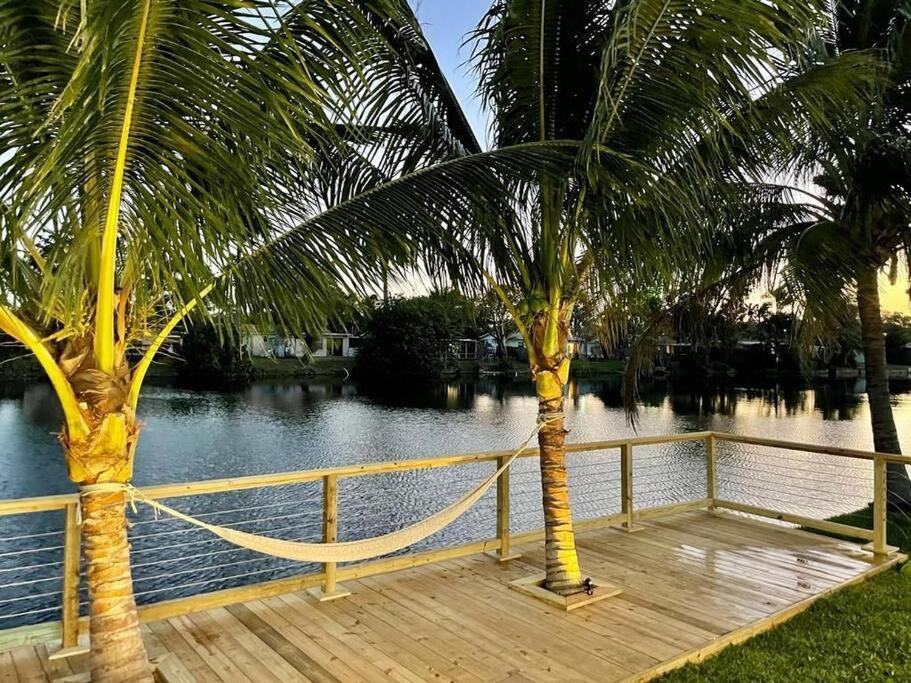 5-star Lakefront Oasis In Hollywood-hard Rock Casino Holiday home Fort Lauderdale