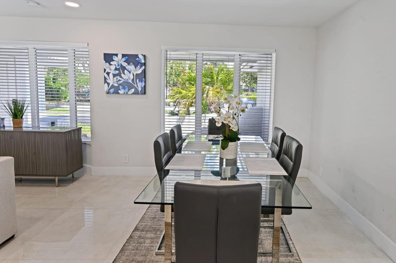 Sail Away Beach Sleeps 10 Heated Pool Fort Lauderdale