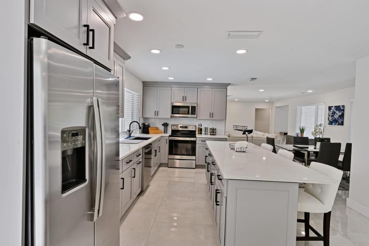 Sail Away Beach Sleeps 10 Heated Pool * Fort Lauderdale