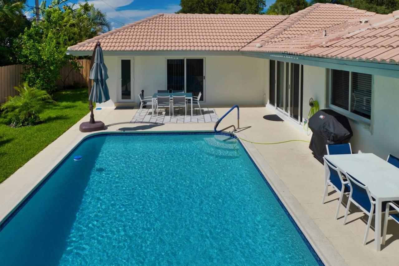 Holiday home Sail Away Beach Sleeps 10 Heated Pool *
