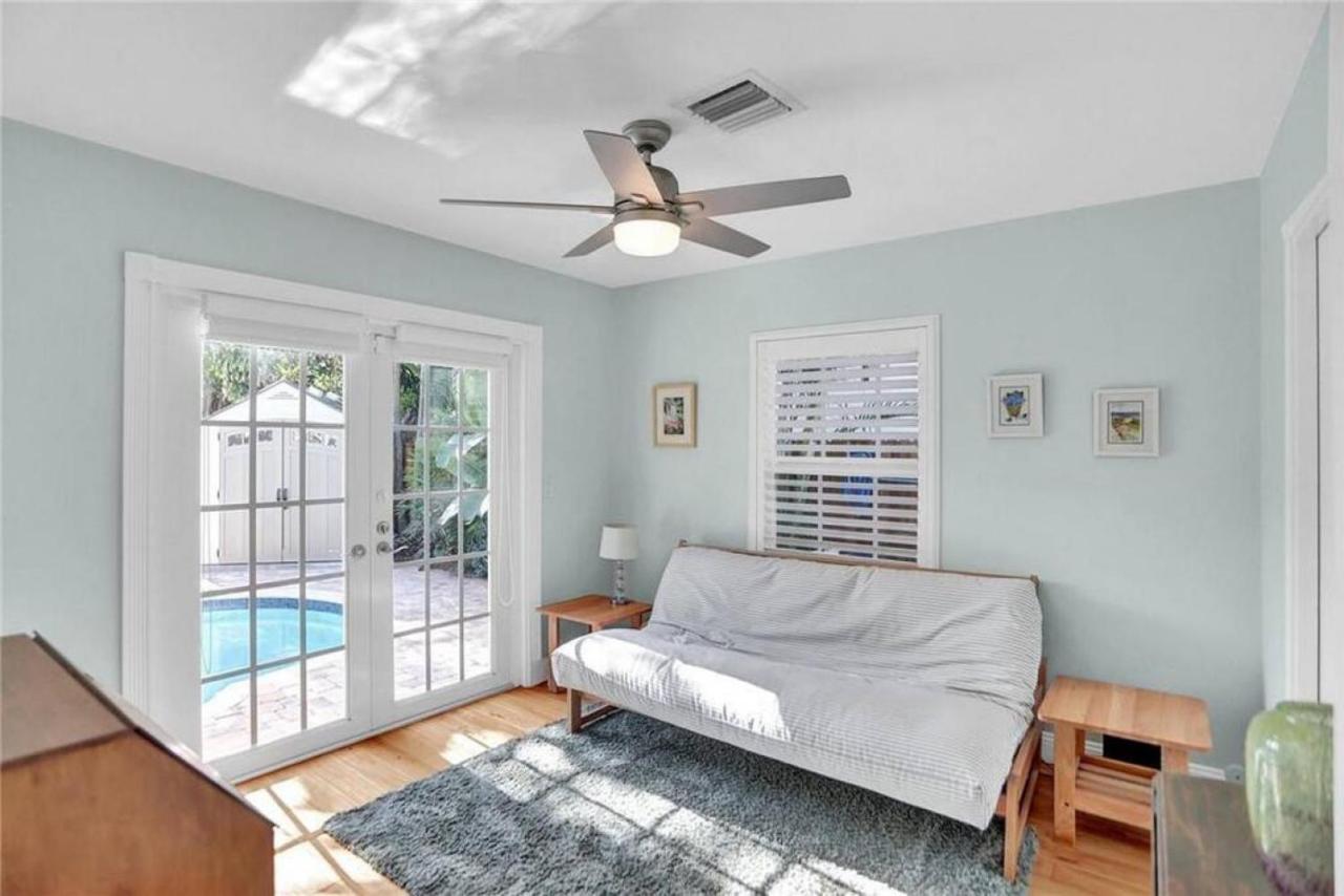 Holiday home Chic Victoria Park With Heated Pool And *