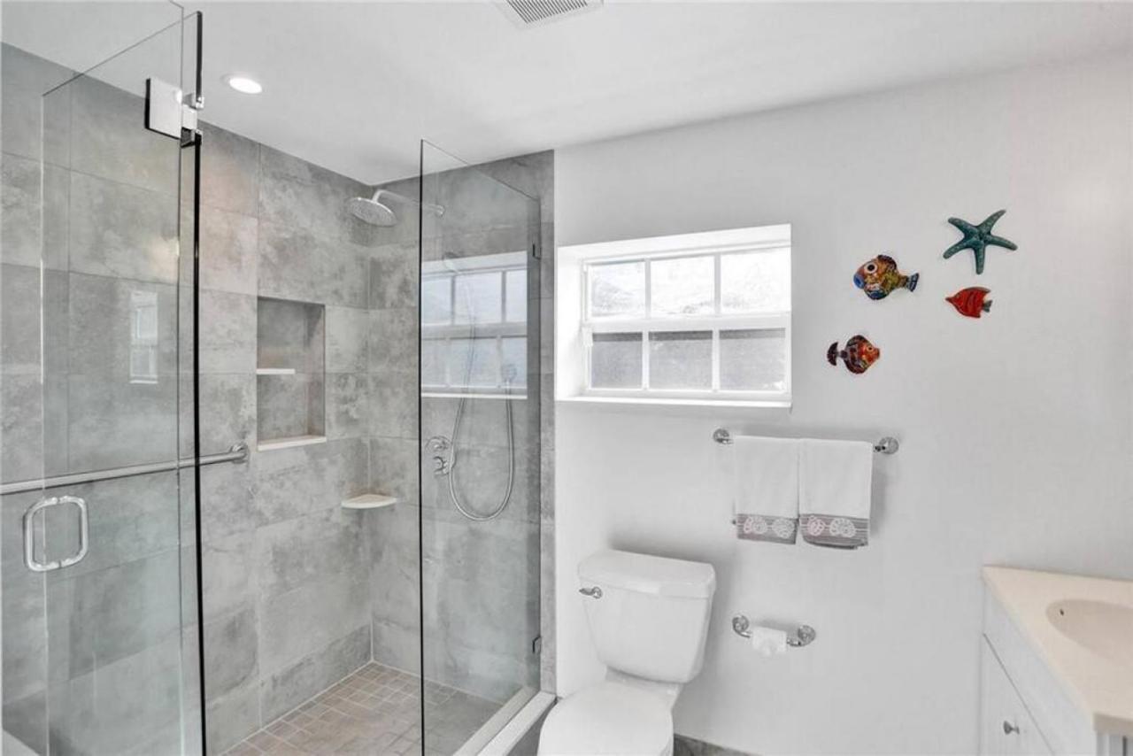 Holiday home Chic Victoria Park With Heated Pool And Fort Lauderdale