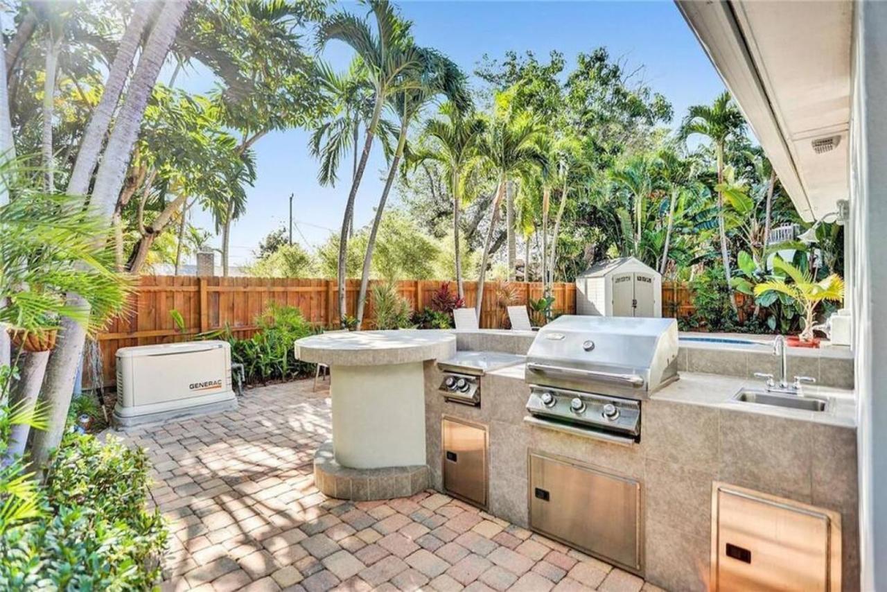 Holiday home Chic Victoria Park With Heated Pool And *