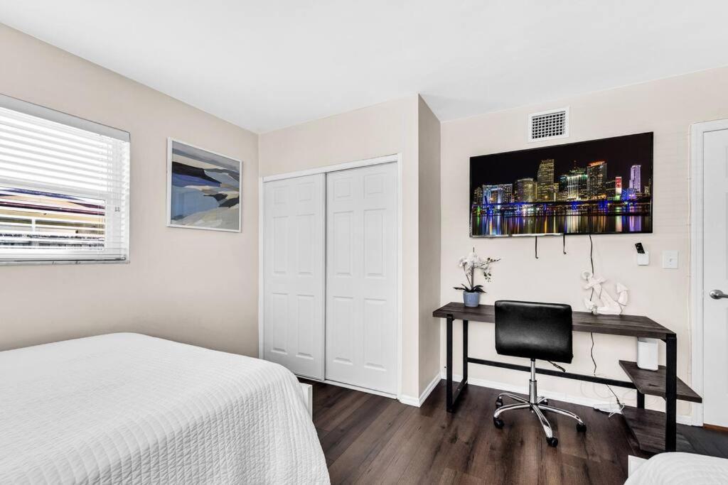 Villa Stunning 5 Bedroom With Heated Pool And Game Fort Lauderdale