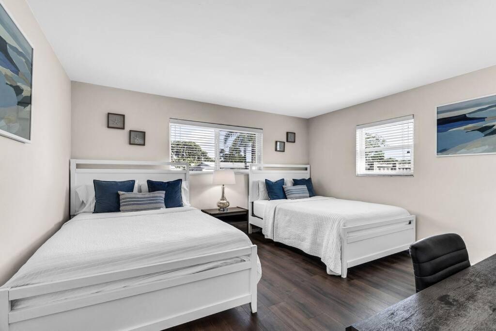 Stunning 5 Bedroom With Heated Pool And Game
