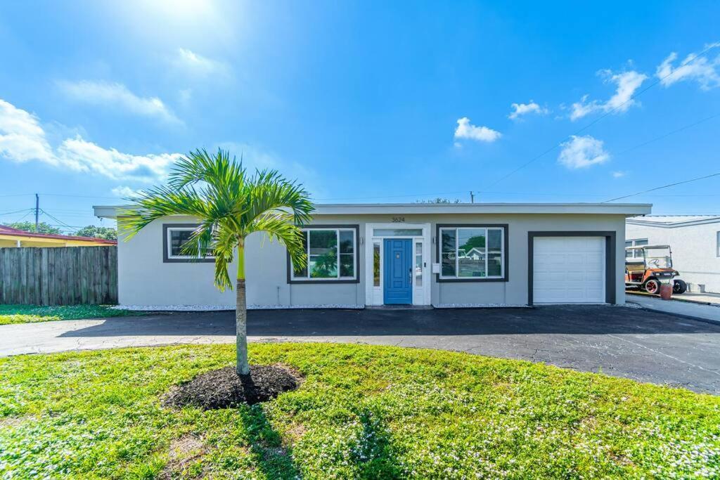 Stunning 5 Bedroom With Heated Pool And Game Villa *
