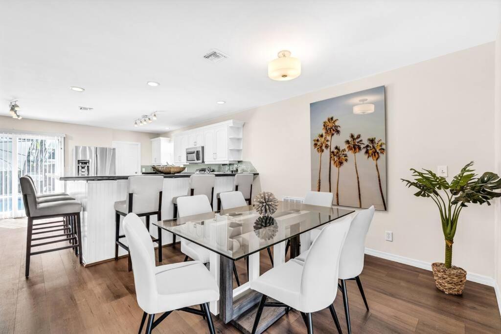 Stunning 5 Bedroom With Heated Pool And Game Fort Lauderdale