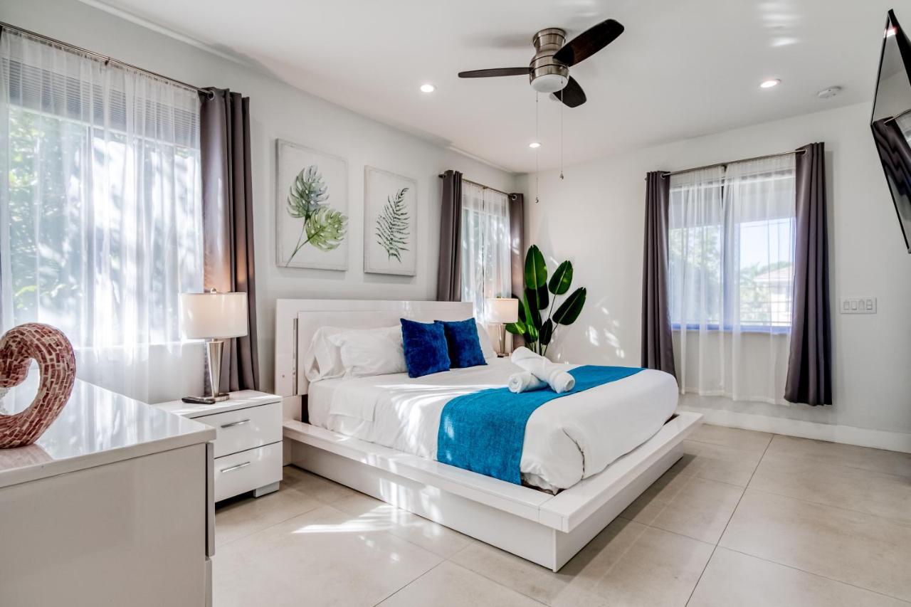 Luxury In Lauderdale