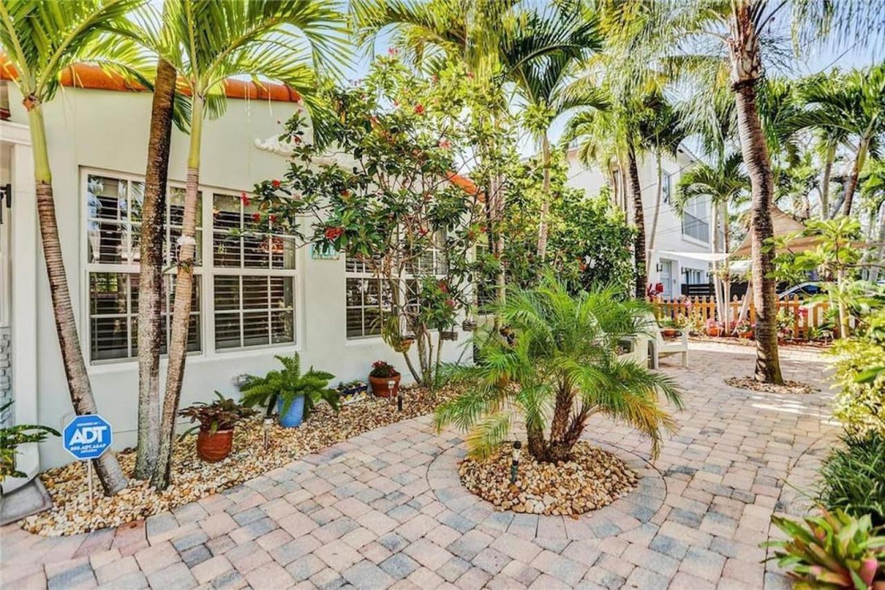 Chic Victoria Park With Heated Pool And Holiday home Fort Lauderdale