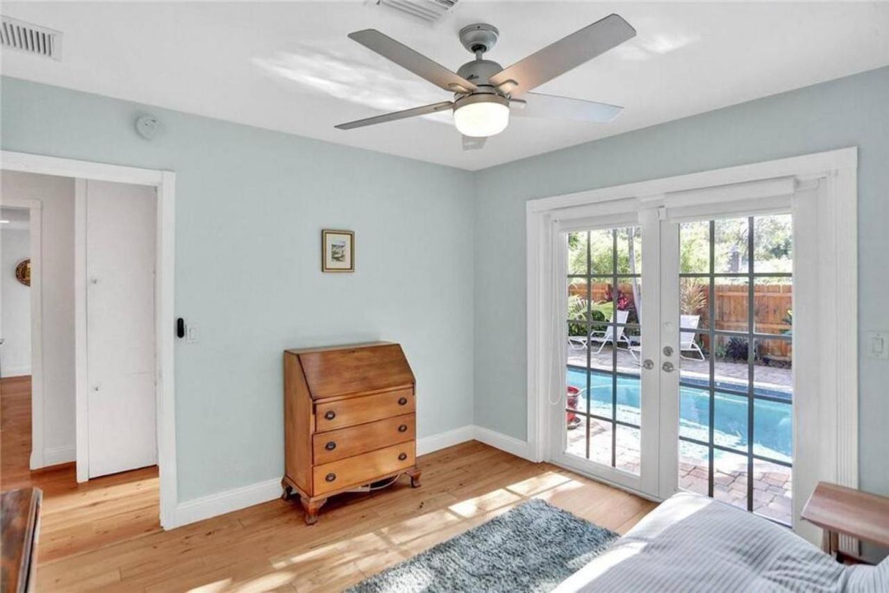 Holiday home Chic Victoria Park With Heated Pool And *