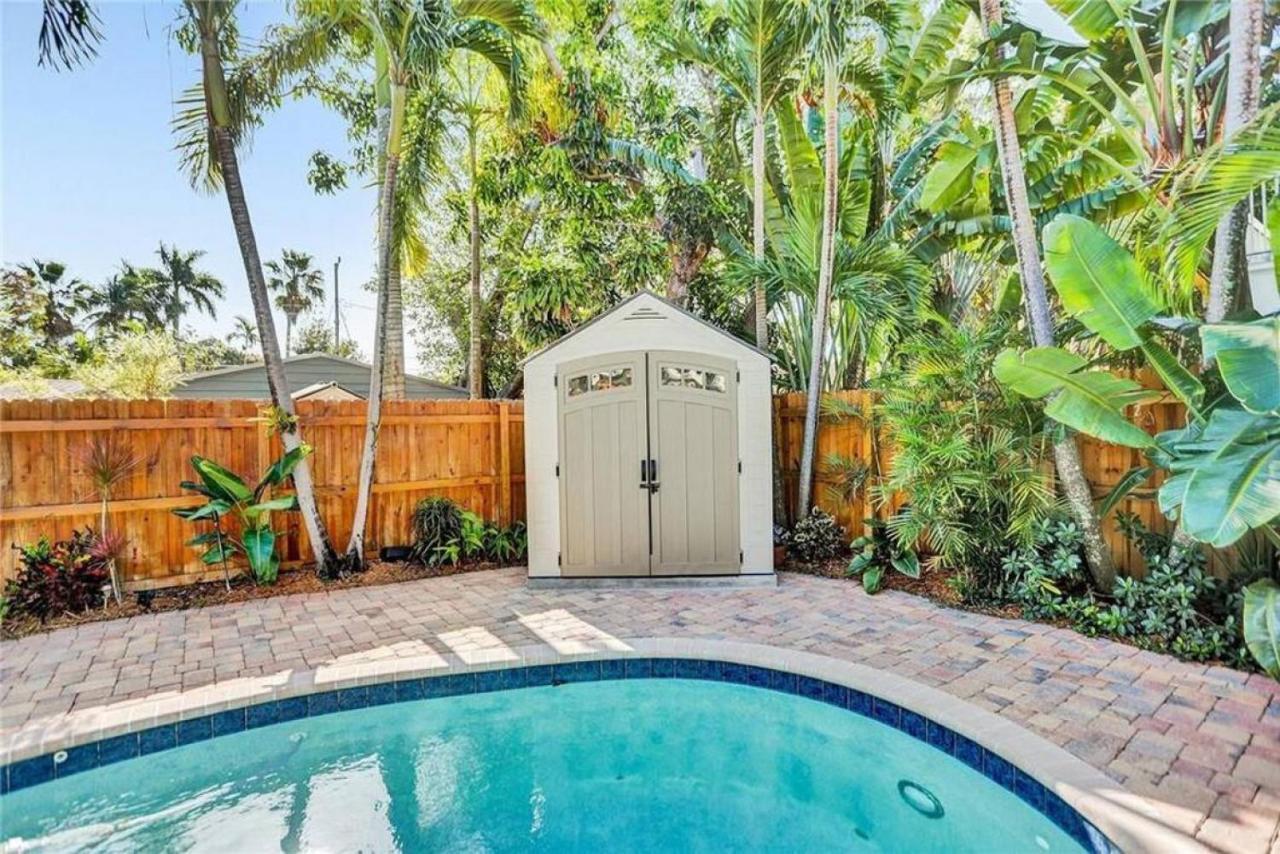 Chic Victoria Park With Heated Pool And Holiday home Fort Lauderdale