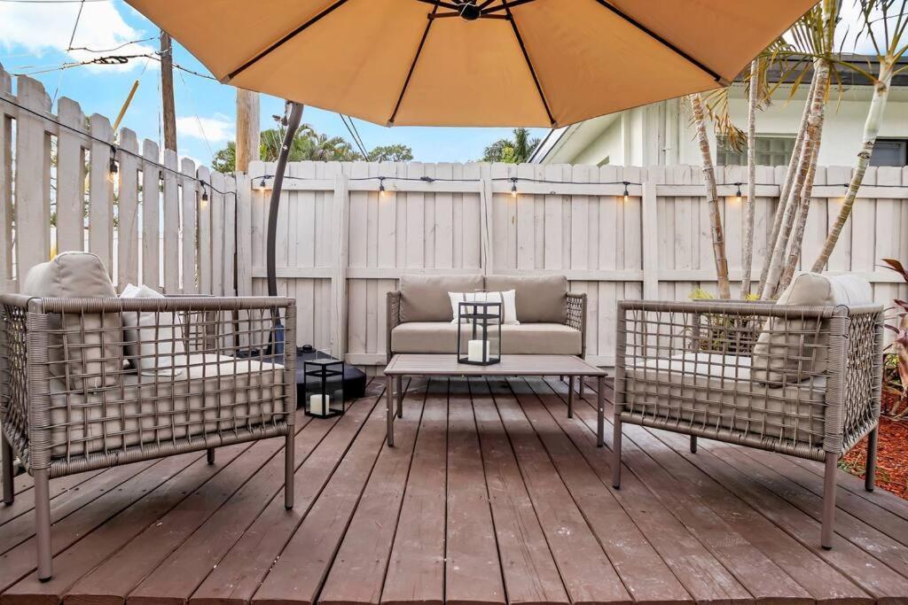Stunning 2 Story With Pool