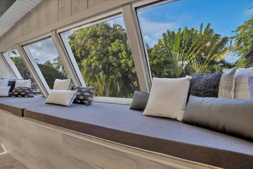 Stunning 2 Story With Pool Fort Lauderdale