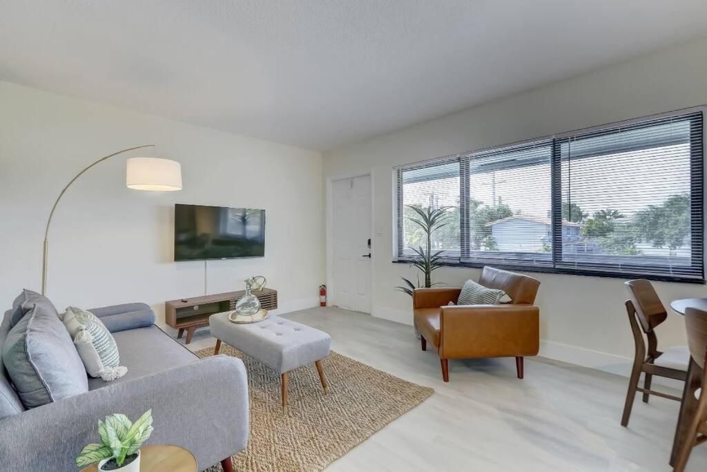Beachy&boho For 6 People With Kitchen And Pool Apartment *