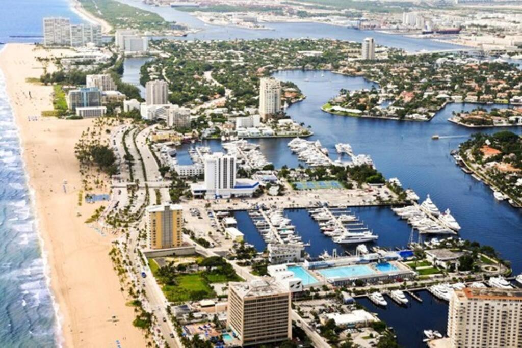 The Fort Laudy Daudy * Fort Lauderdale