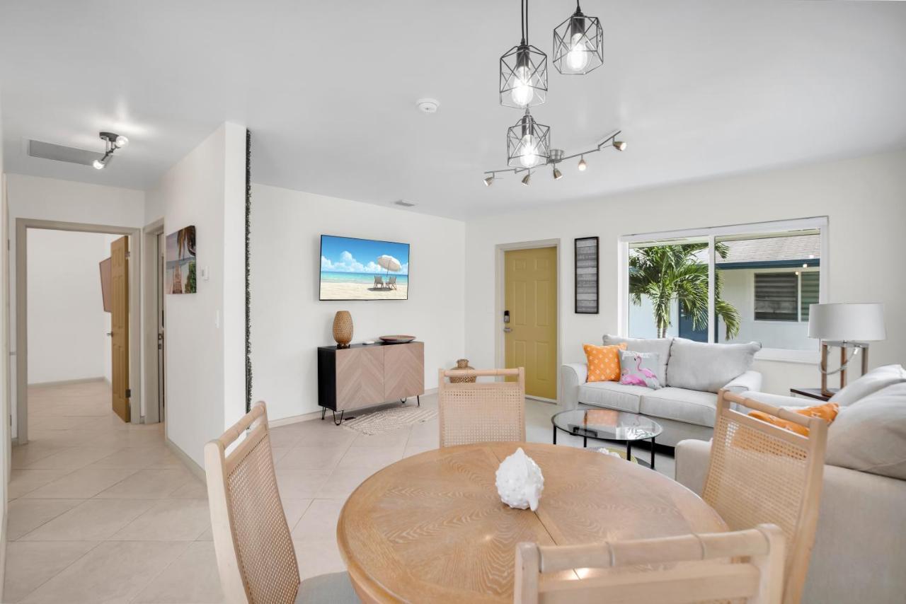 Lokal Tropical Florida Destination * Fort Lauderdale