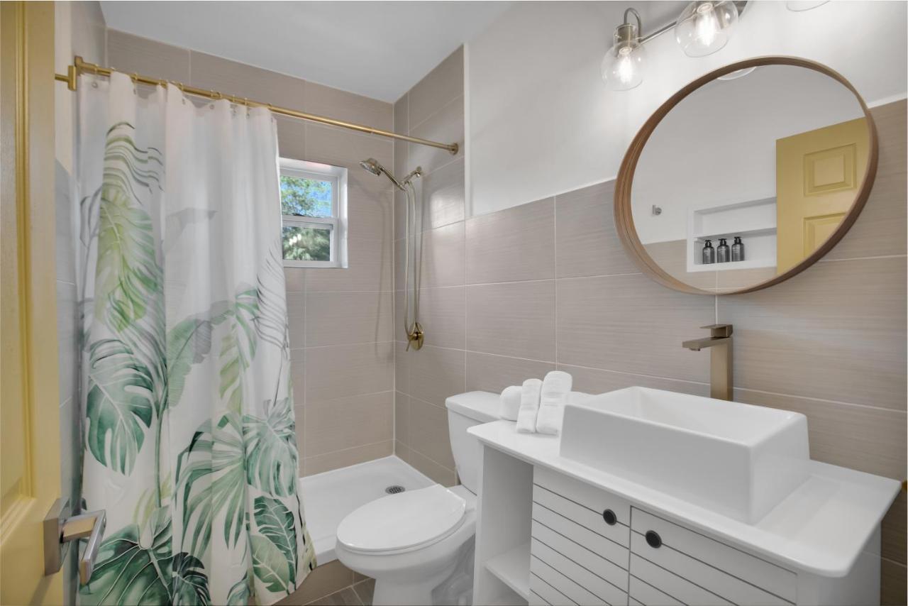 Lokal Tropical Florida Destination * Fort Lauderdale