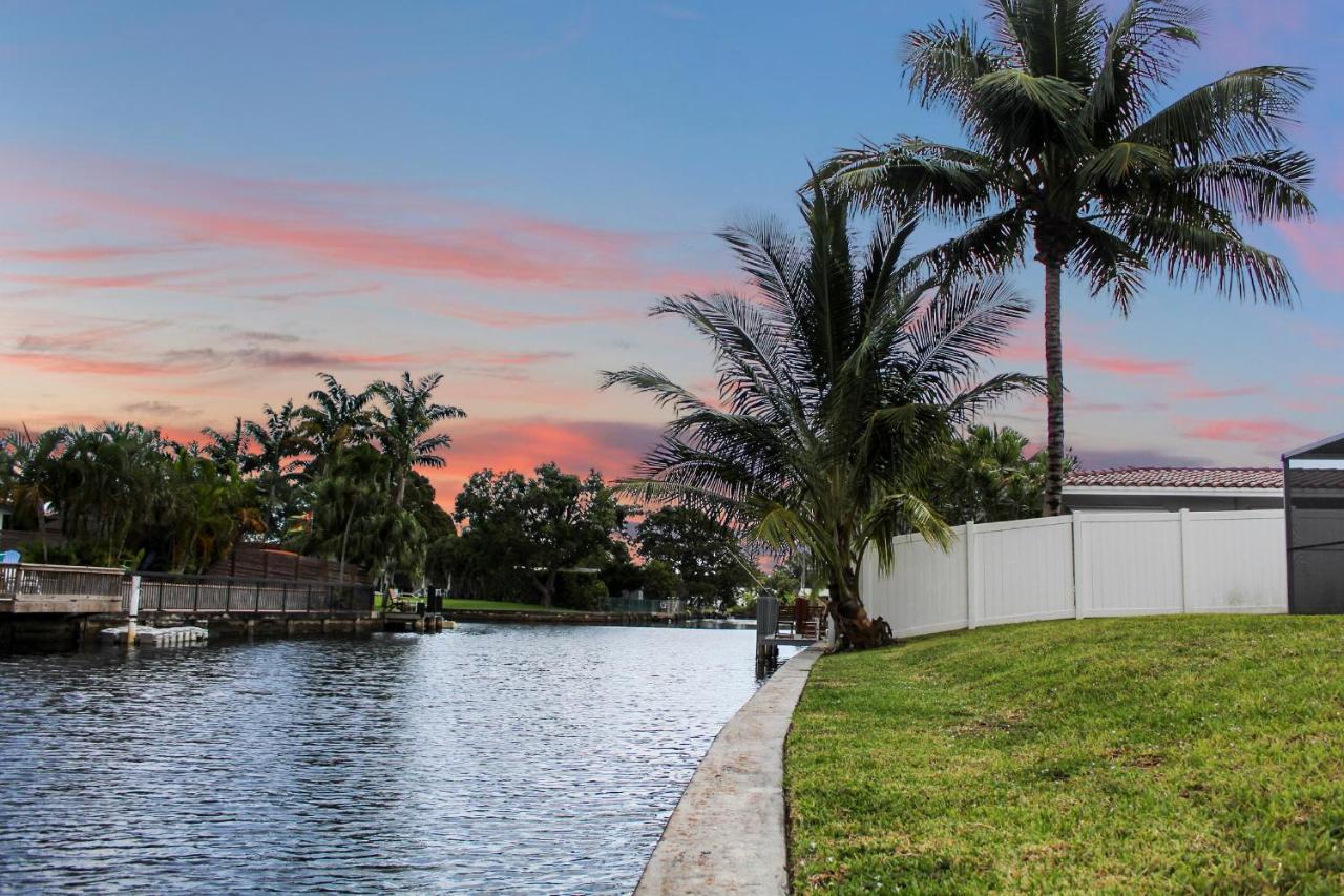 Modern Waterfront On Canal With Pool Fort Lauderdale