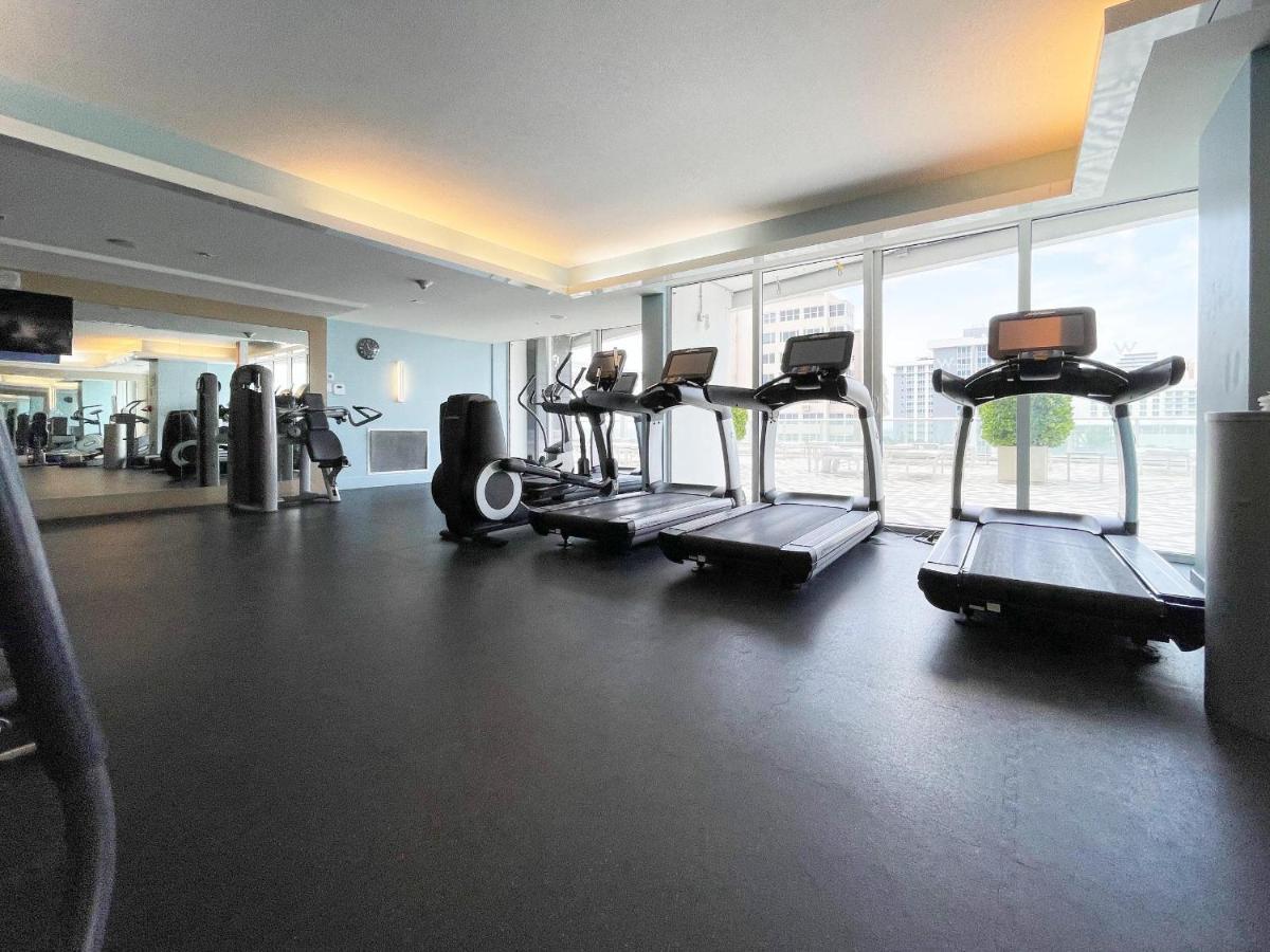 Apartment Last Min Weeknd Sale! Luxury Corner 1 Bedroom W With Fantastic Intercoastal Views, Pool & Hot Tub