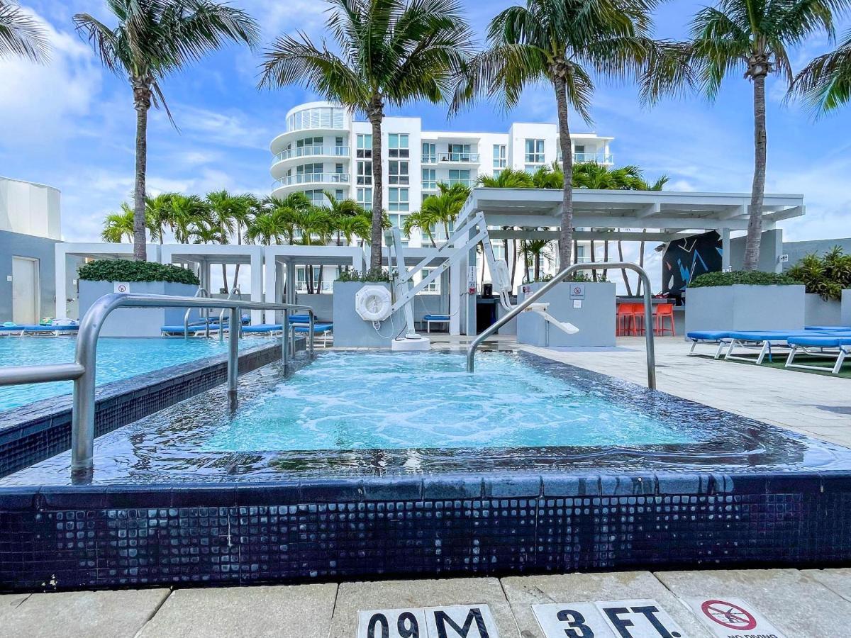 Apartment Last Min Weeknd Sale! Luxury Corner 1 Bedroom W With Fantastic Intercoastal Views, Pool & Hot Tub