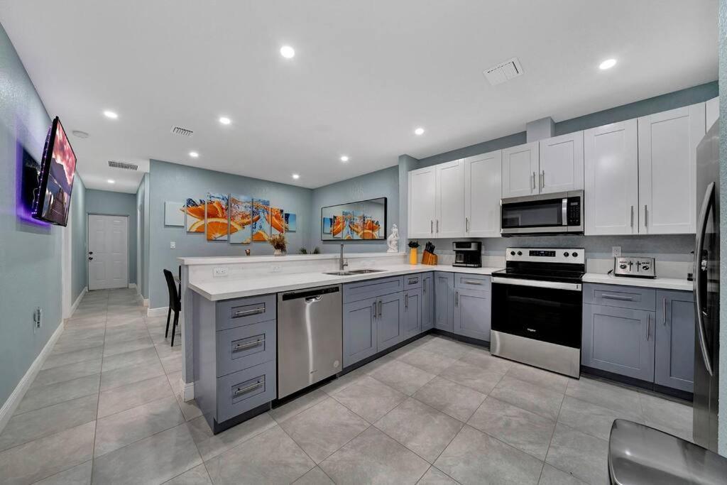 Luxury Duplex In Heart Of Lauderdale Near The Fort Lauderdale