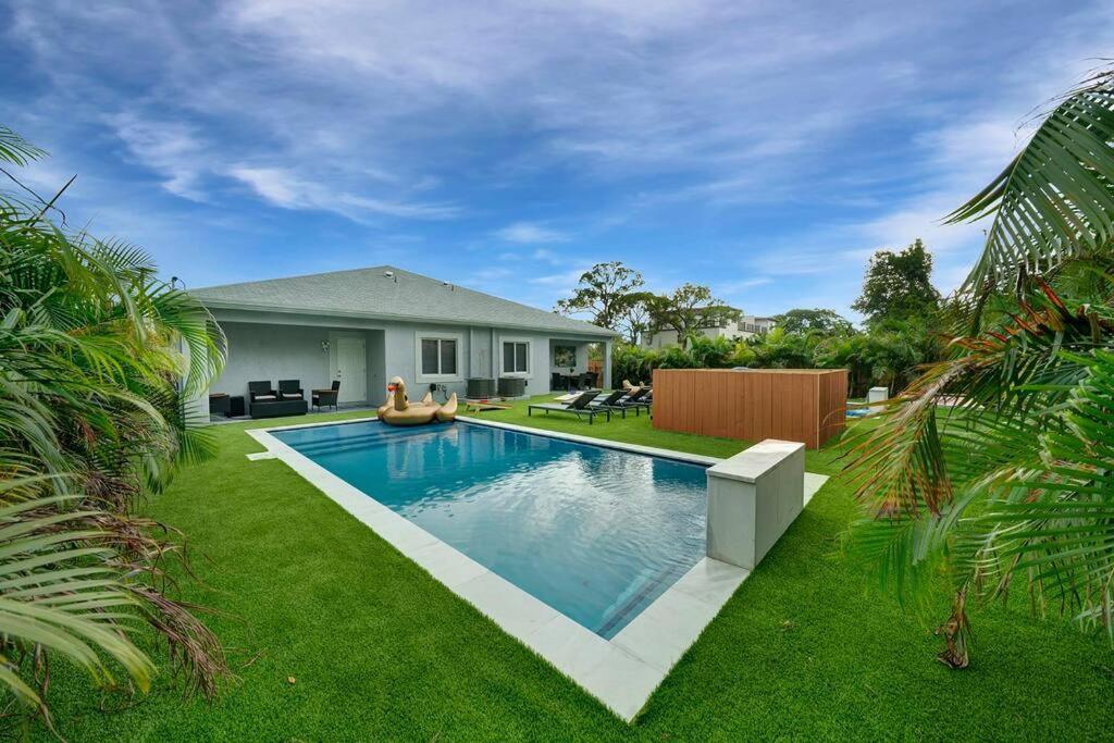 Luxury Duplex In Heart Of Lauderdale Near The Villa *
