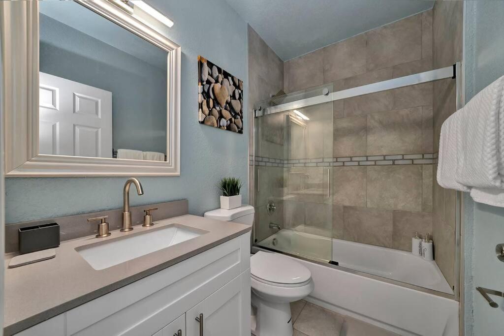 Luxury Duplex In Heart Of Lauderdale Near The Villa