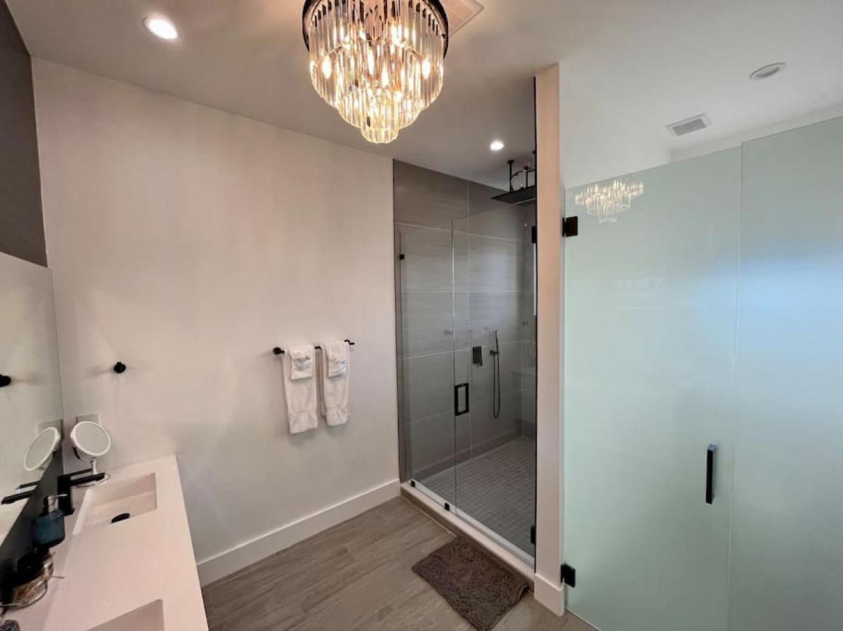 Botanical Oasis With 2 Pools Fort Lauderdale