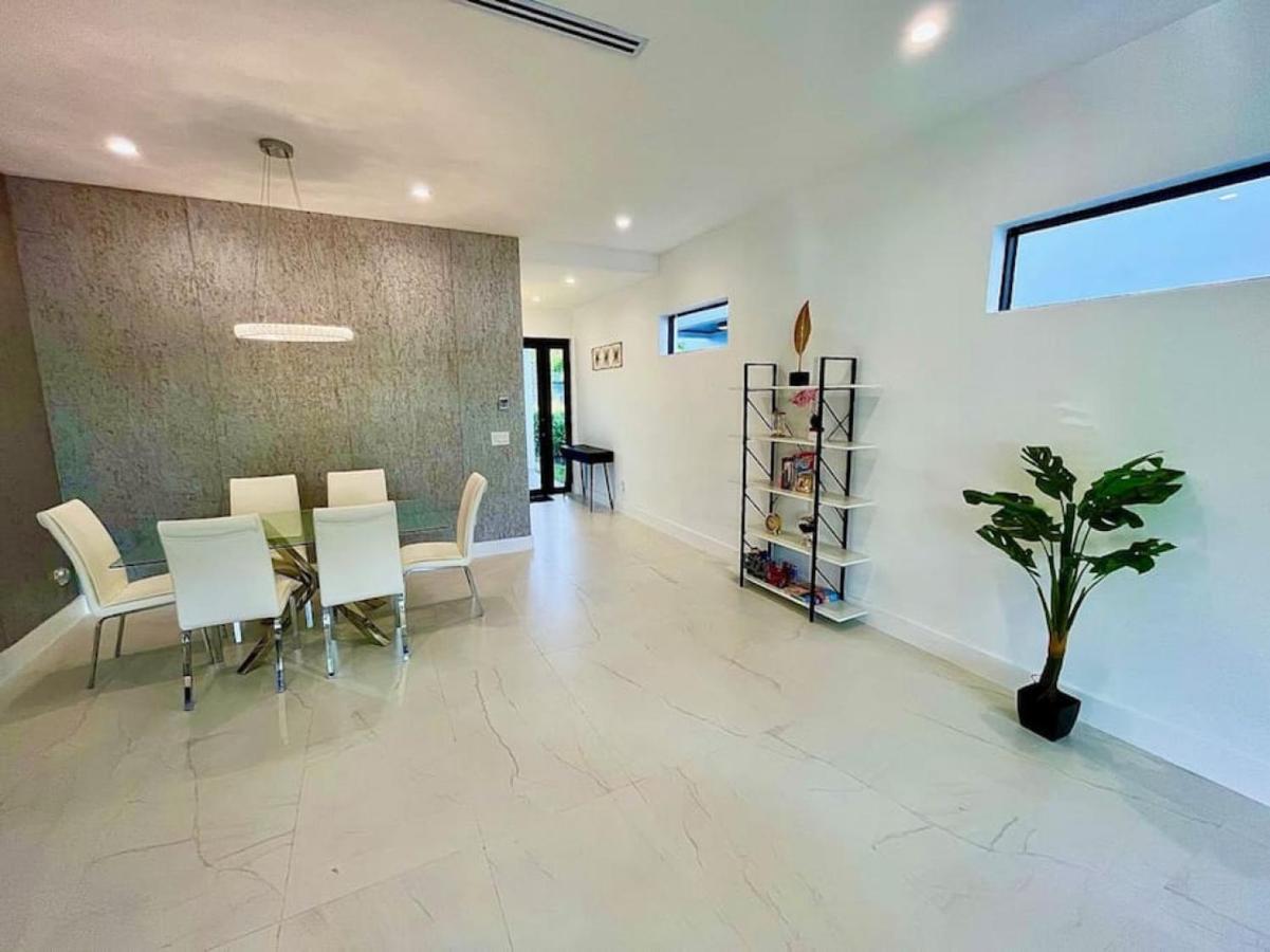 Botanical Oasis With 2 Pools Holiday home *