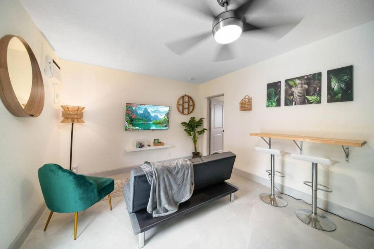 Newly Renovated Tropical Oasis Near Olas