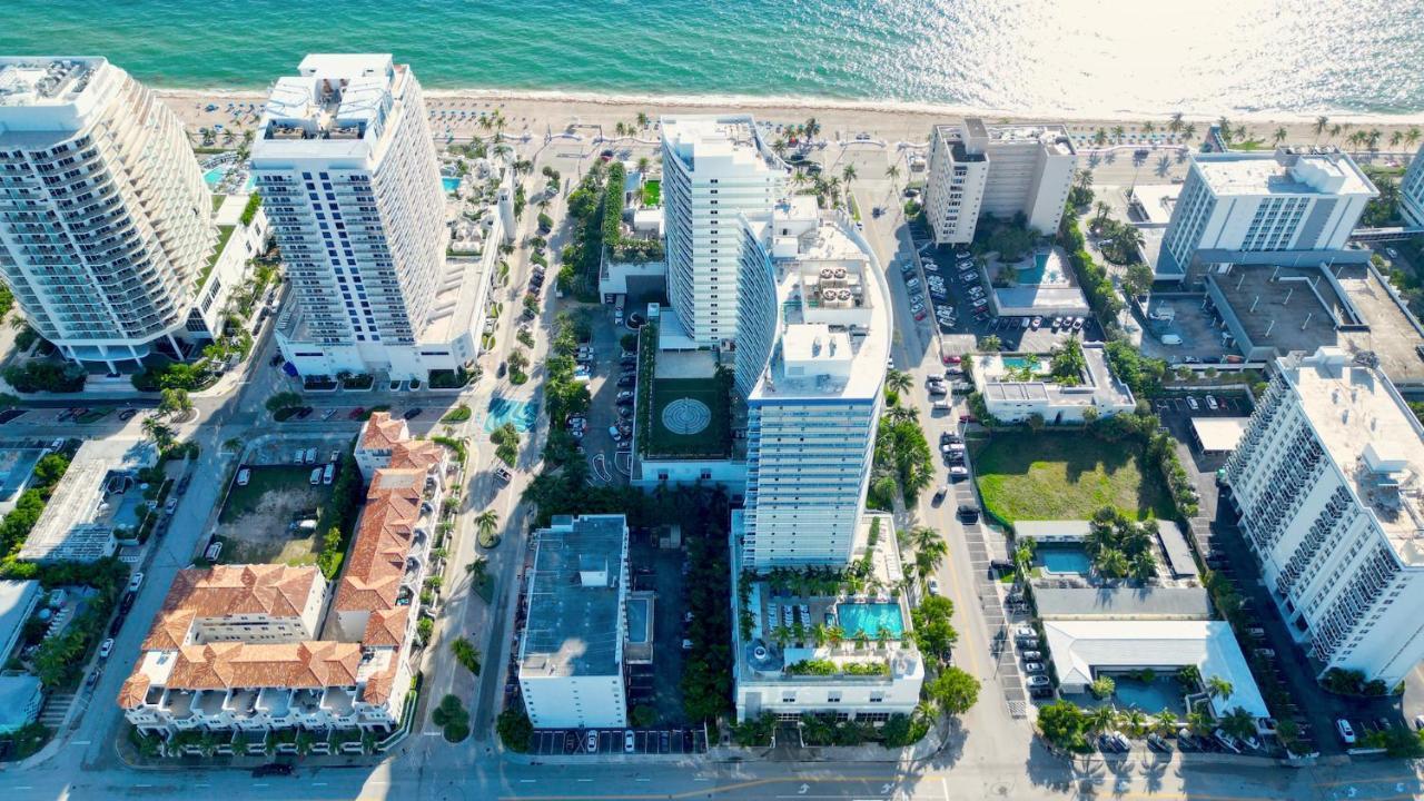 Ocean Views, Rooftop Pools And Amazing Location!