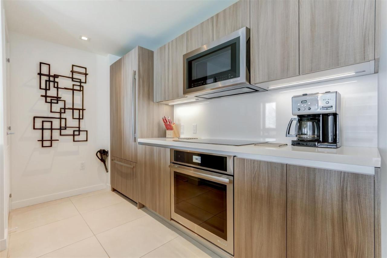 11th Fl, Modern, Pool, Gym * Fort Lauderdale
