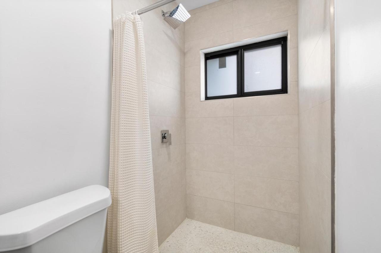Alani Bay Designer * Fort Lauderdale