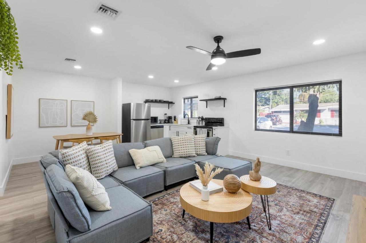 Alani Bay Designer Apartment