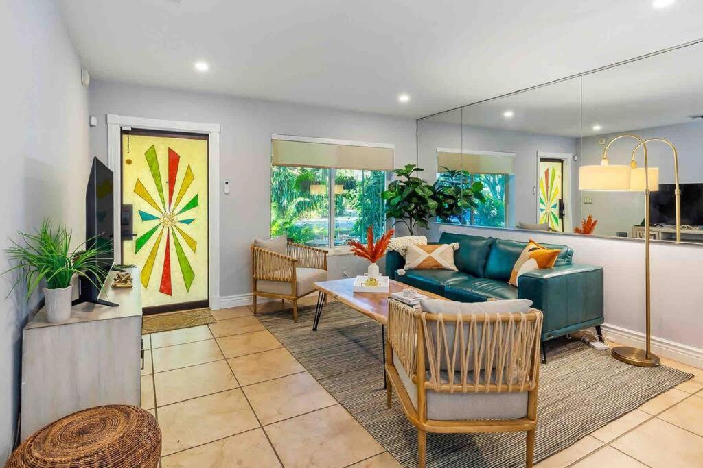 Private Oasis With Pool Near Beaches, Dining & Olas Holiday home Fort Lauderdale