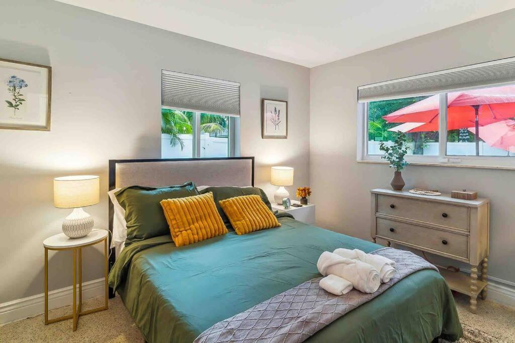 Private Oasis With Pool Near Beaches, Dining & Olas Fort Lauderdale