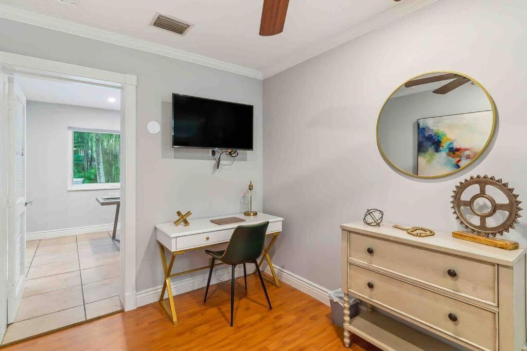 Holiday home Private Oasis With Pool Near Beaches, Dining & Olas Fort Lauderdale