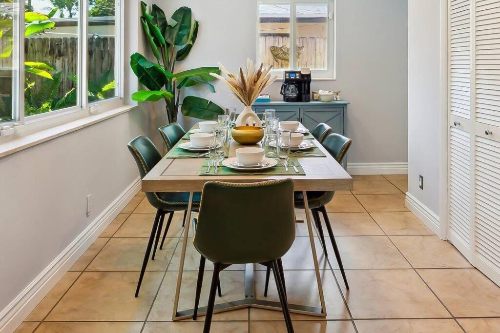 Holiday home Private Oasis With Pool Near Beaches, Dining & Olas