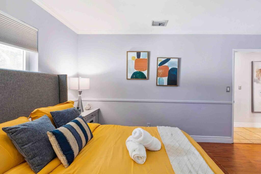 Private Oasis With Pool Near Beaches, Dining & Olas Fort Lauderdale