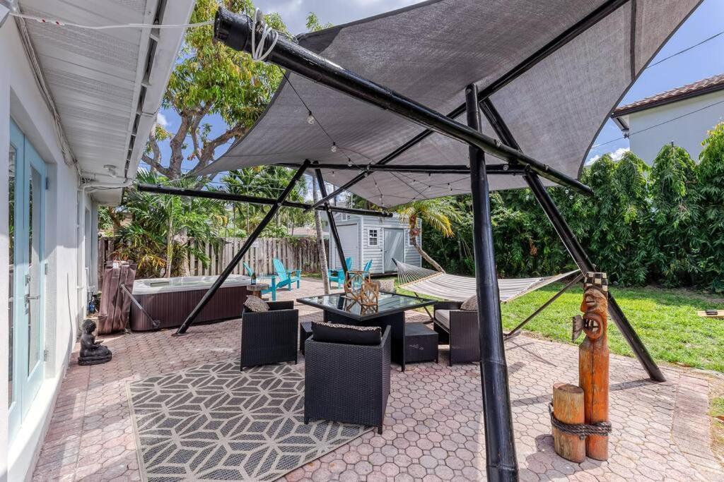 Holiday home Mango Manor - Walk To Olas!