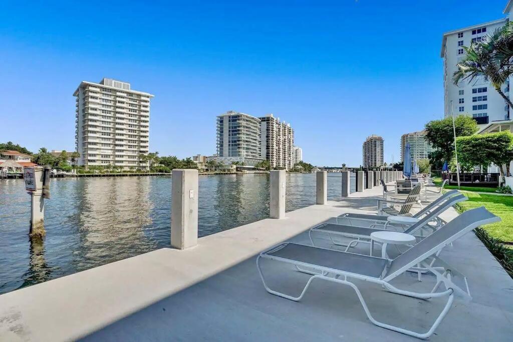 Vistamar Waterfront Abode -walk To The Apartment Fort Lauderdale