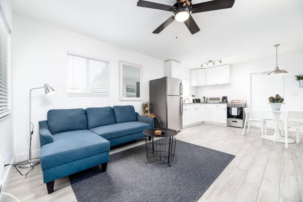 Apartment Comfy At Middle River 1