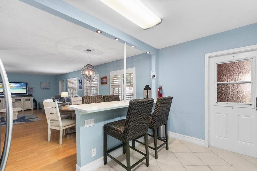 Beachside & Olas Getaway With Pool * Fort Lauderdale