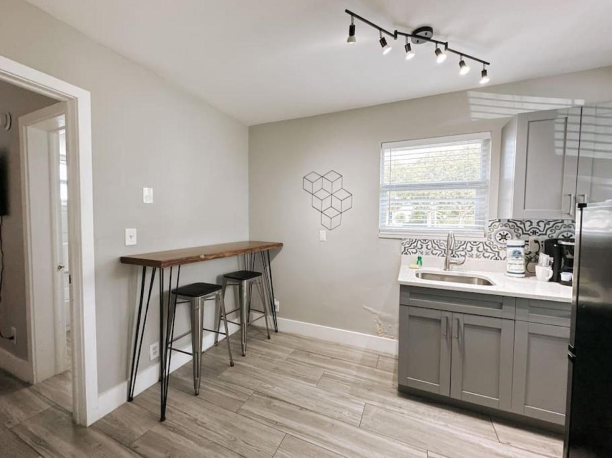 Rustic Retreats Cozy 1br For 4 Guests Minutes From Olas Apartment