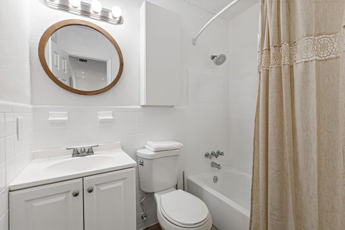 Stylish 2 Bedroom - Close To Riverwalk