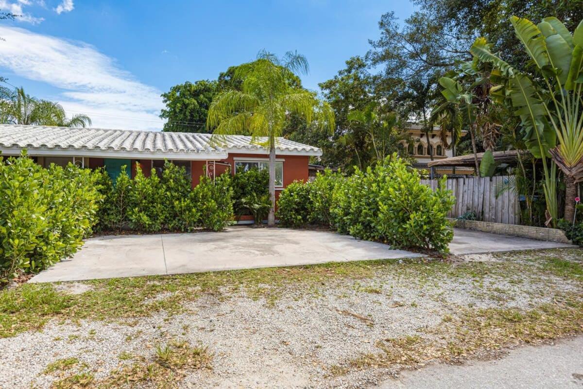 Lovely Unit With Free Parking On Premises Apartment Fort Lauderdale