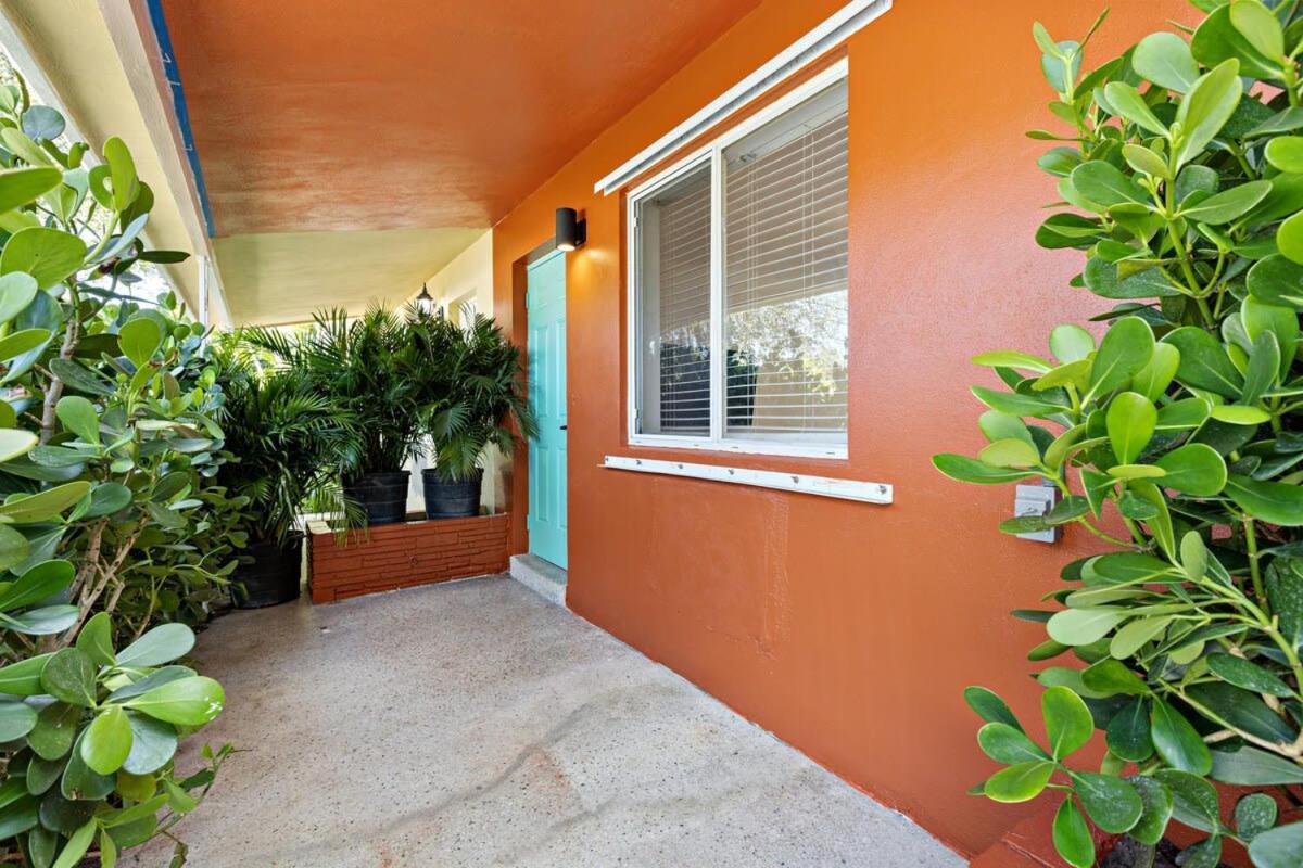 Lovely Unit With Free Parking On Premises *
