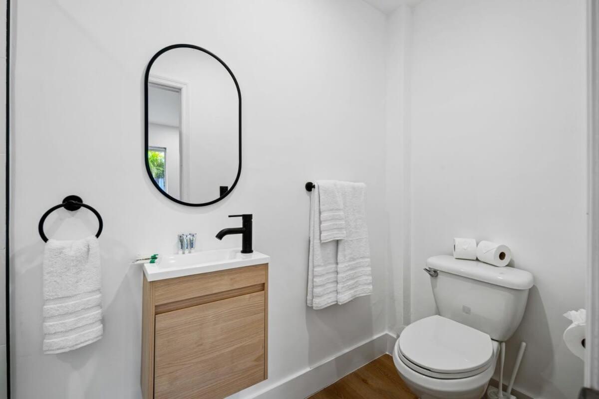 Sailors Rest @ Sailboat Bend Apartment *